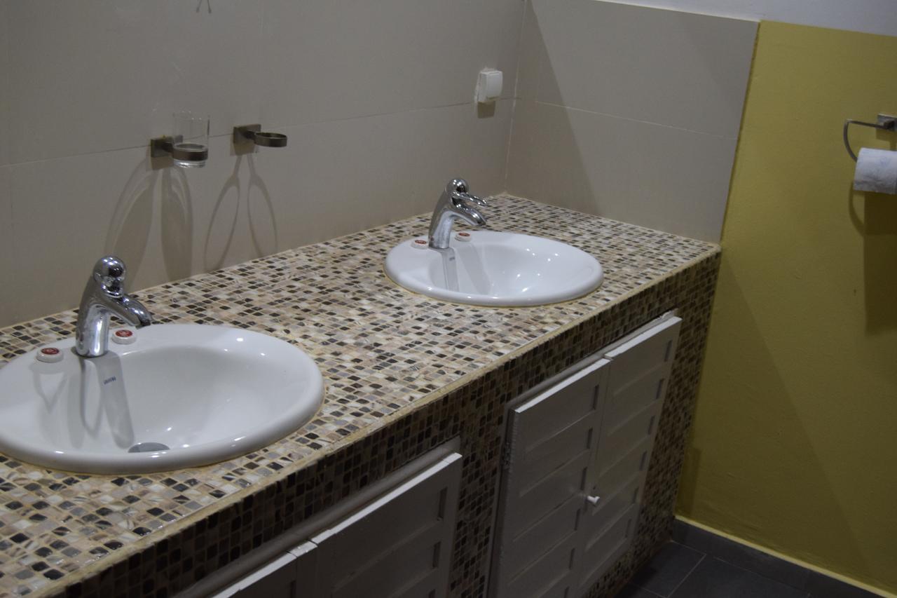 Residence Blue Hotel Thies Ngoại thất bức ảnh