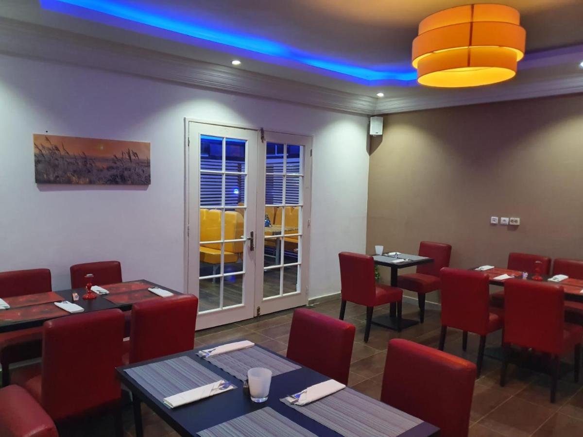 Residence Blue Hotel Thies Ngoại thất bức ảnh